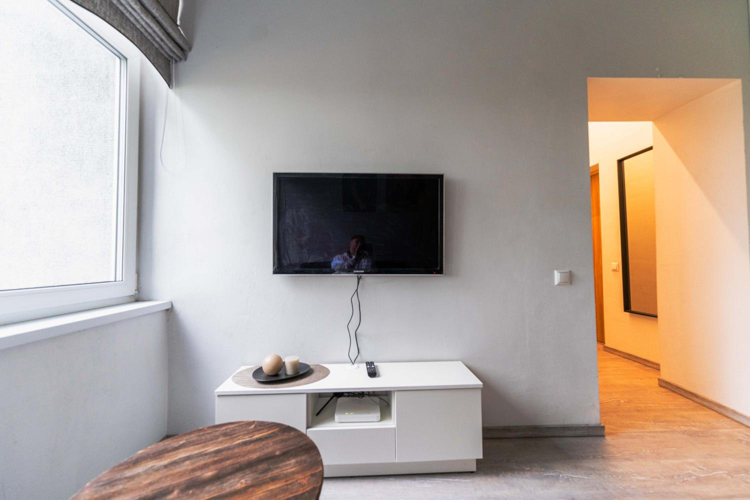 Beautiful and Modern City Loft Residence Next to The Old town