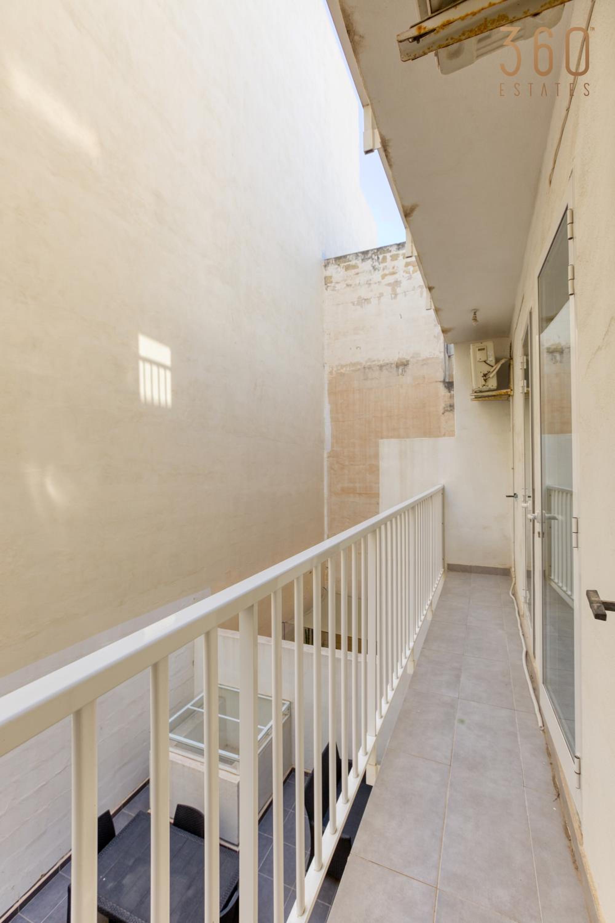A lovely and cosy 3BR home in the centre of Gzira by 360 Estates photo 5