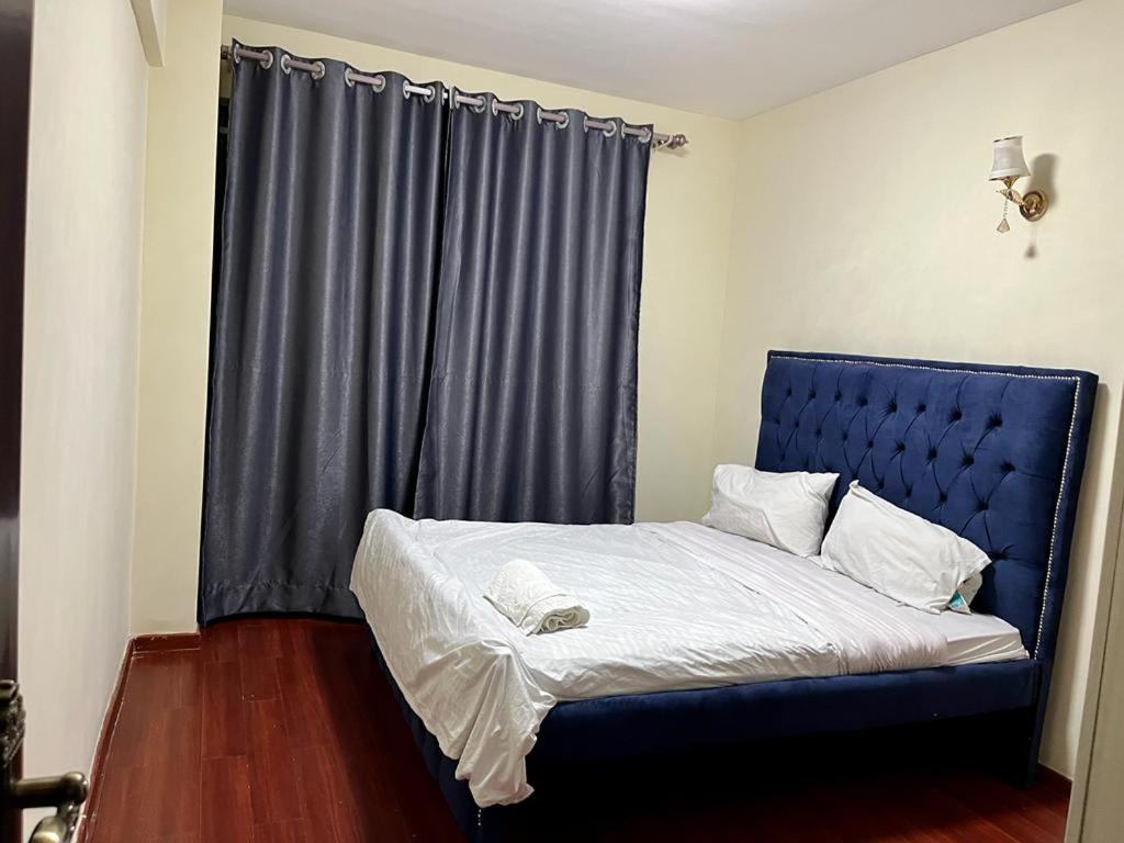 Lux Suites Mango Court Apartments photo 2