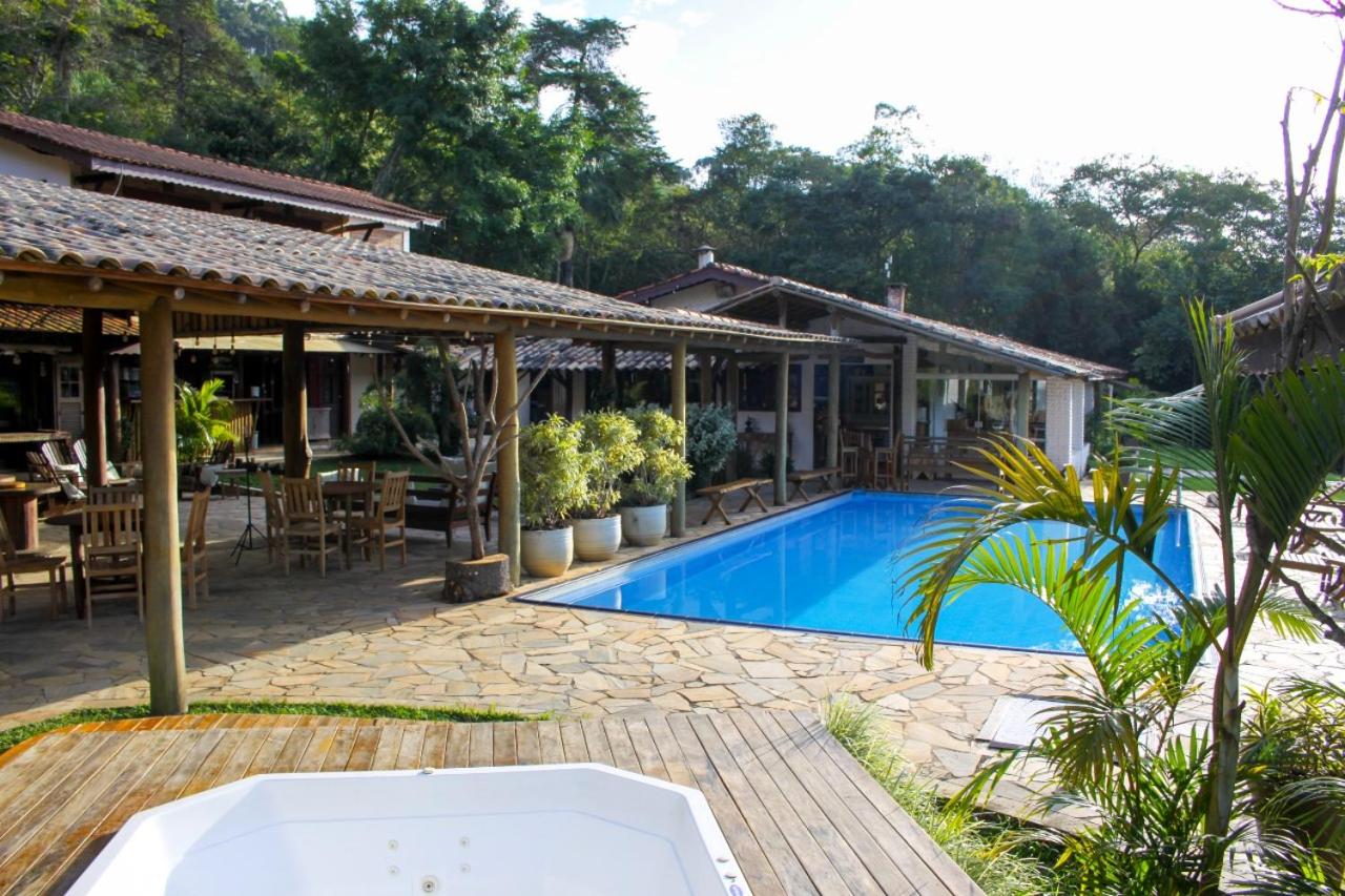 Sítio Vale da Colina-Nazaré Paulista com 3 casas