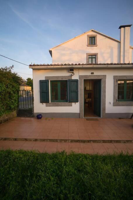 Casa con finca cerca de playas