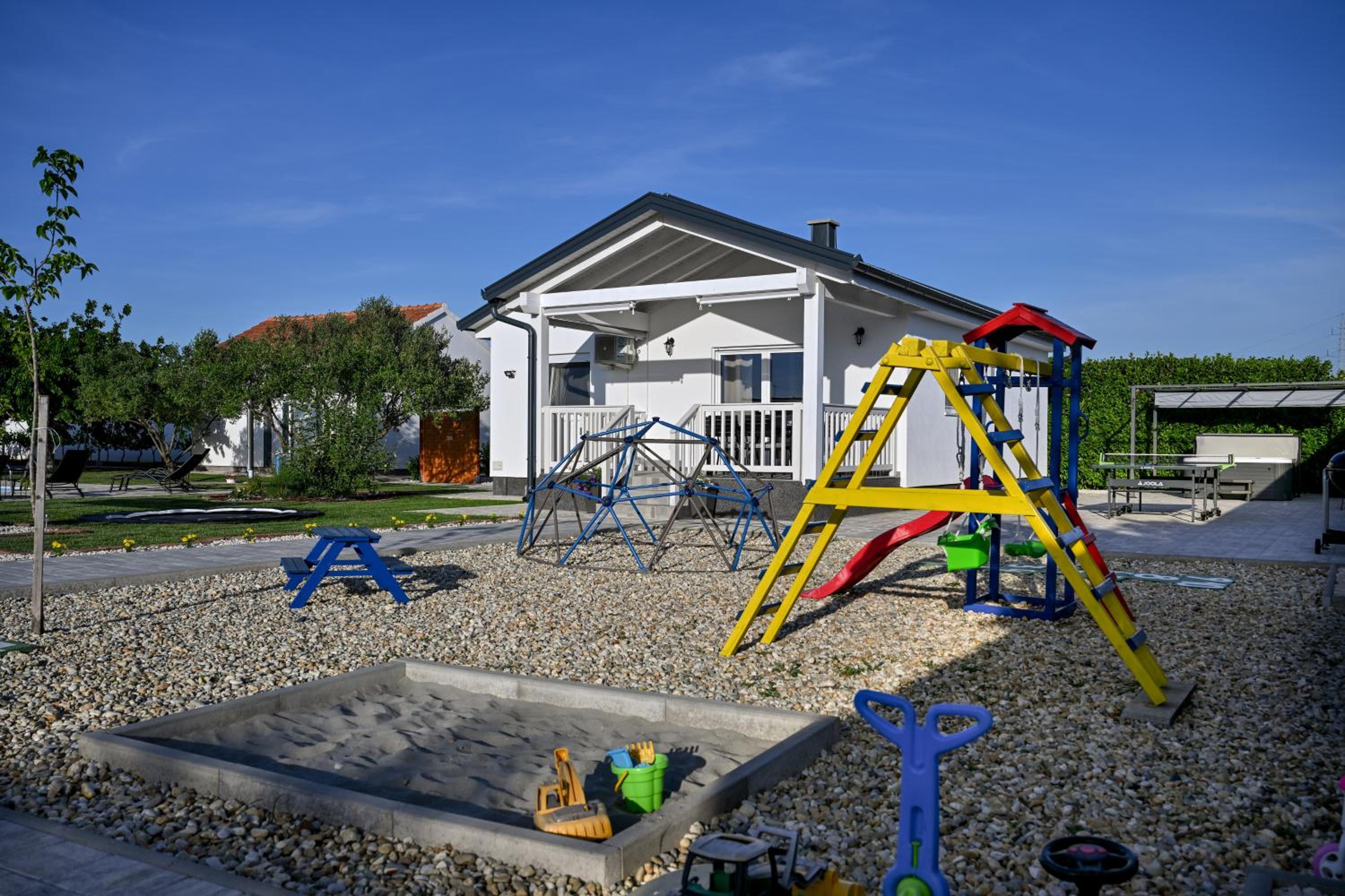 Holiday home Aprilis with pool, jacuzzi and sauna view 5