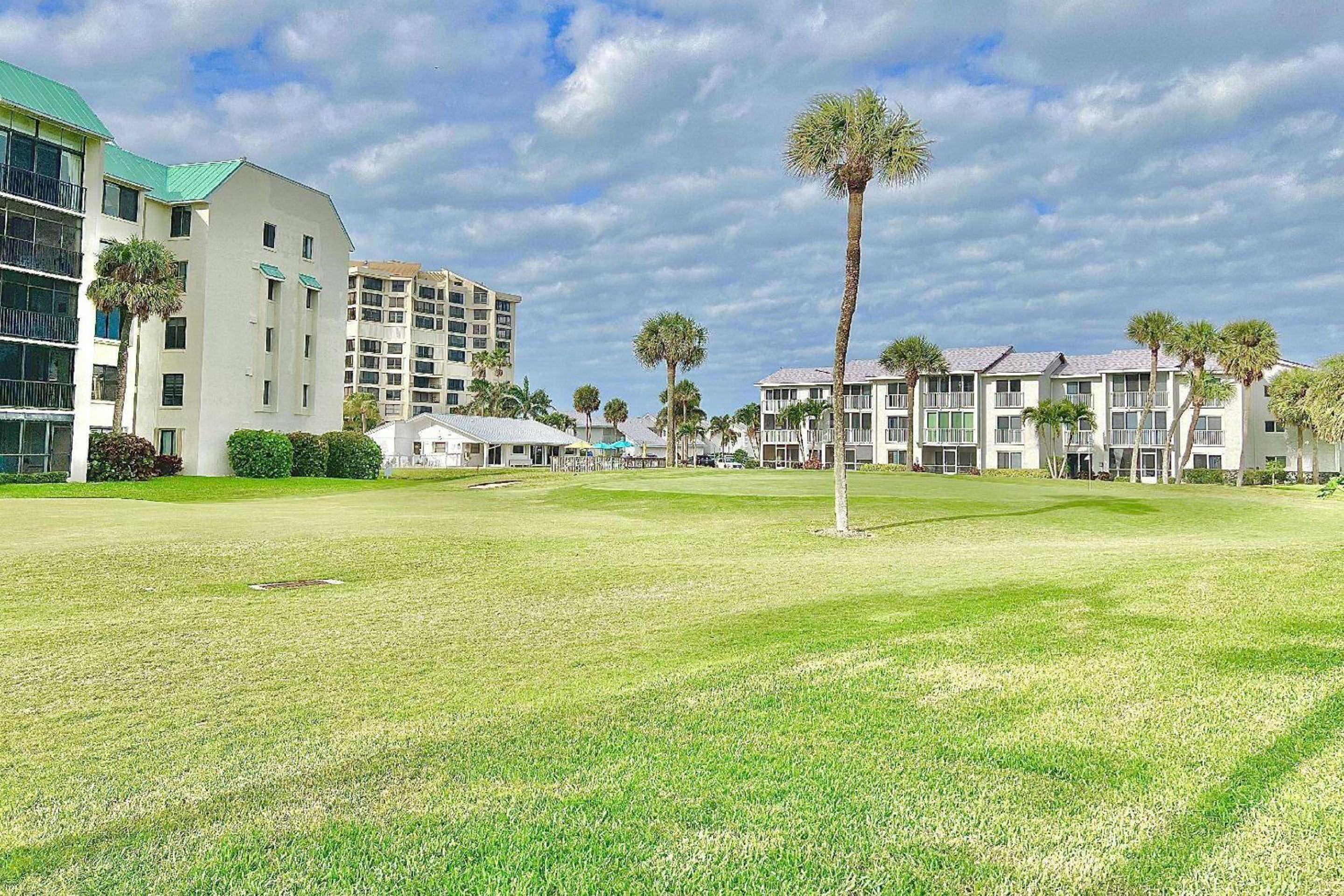 Beachside Golf Villa