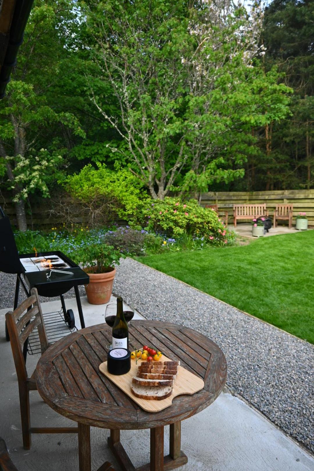 Greenwood - Stunning Scandinavian Style Home in the heart of Ballater Royal Deeside