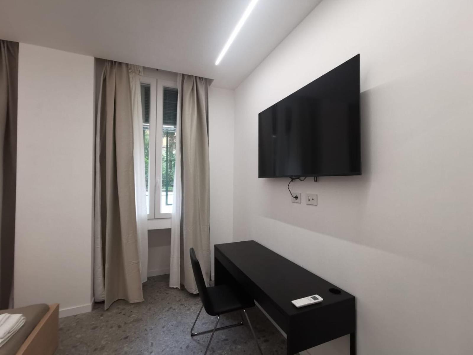 Roma private rooms Vatican City