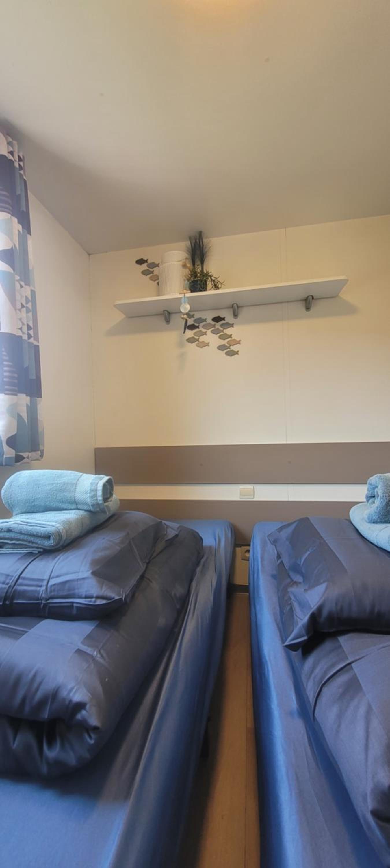 Chalet Sea-renity Lakeside met jacuzzi