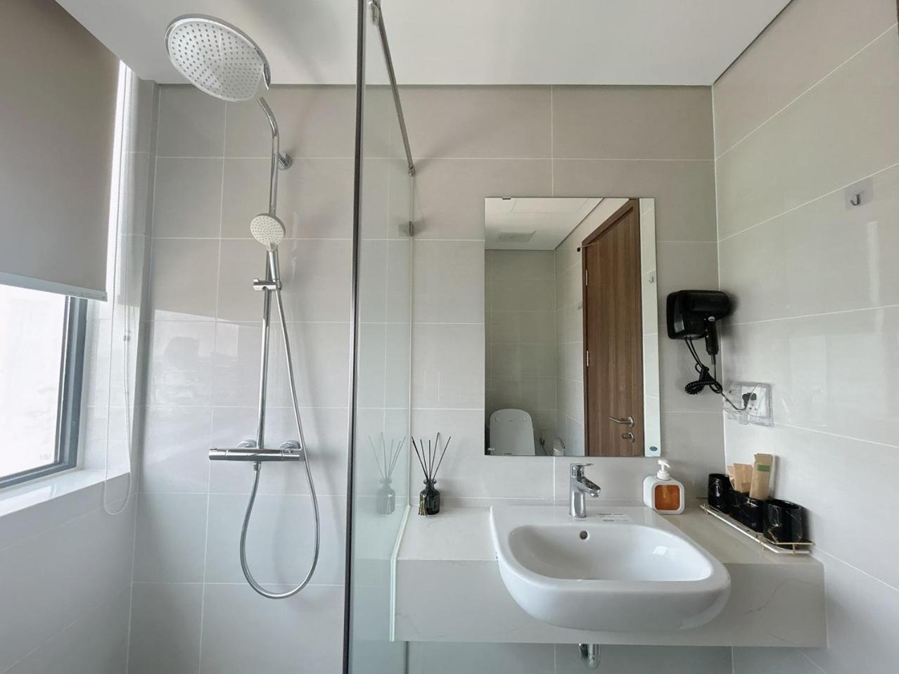 Luxury 2BR Condo in District 7