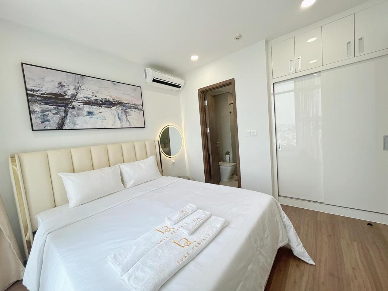 Luxury 2BR Condo in District 7