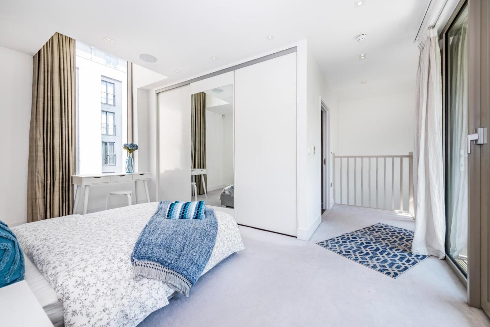 Stylish 3 Bed near Portobello Rd