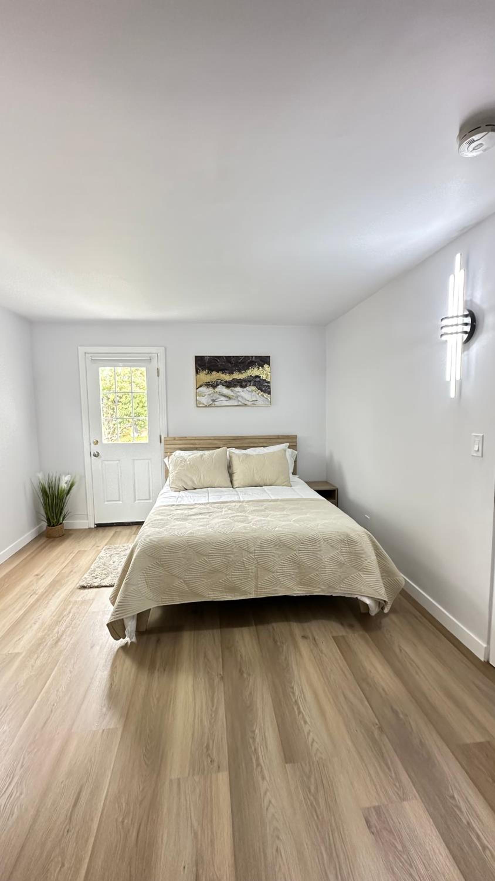 Modern 2BR Stylish & Cozy Unit