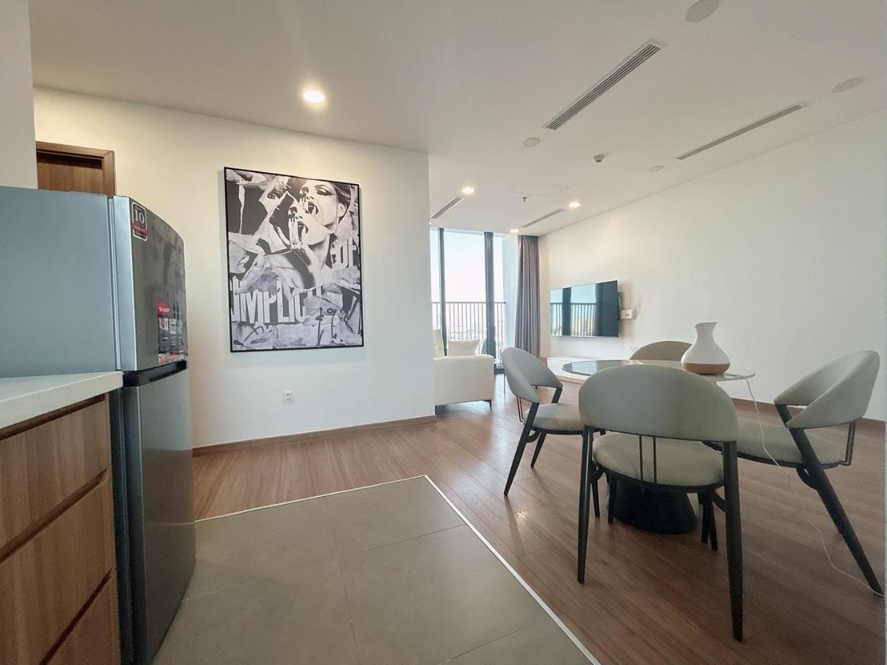 Luxury 2BR Condo in District 7