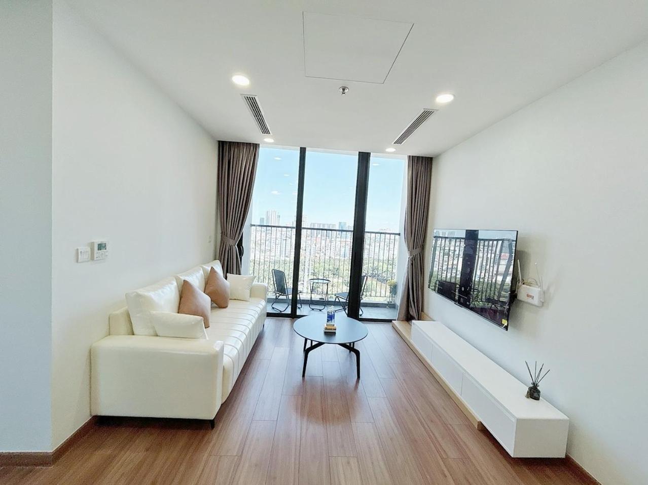 Luxury 2BR Condo in District 7