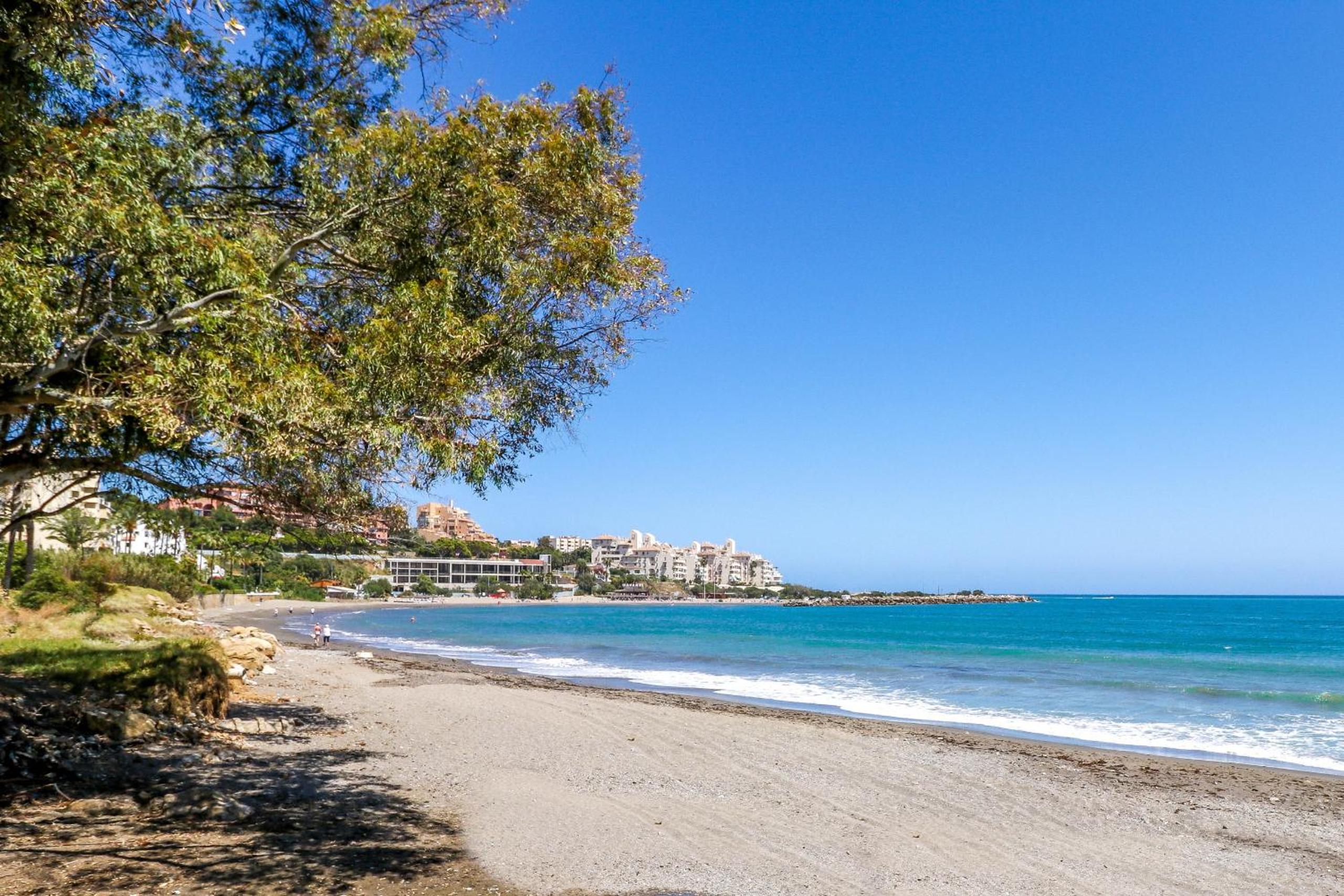 Doncella Beach luxury with ocean view