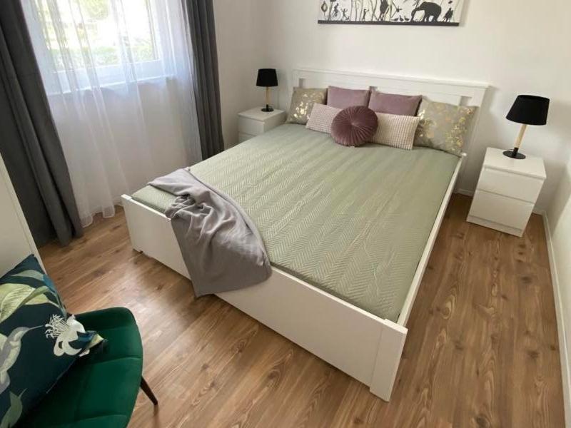 Írisz Apartman