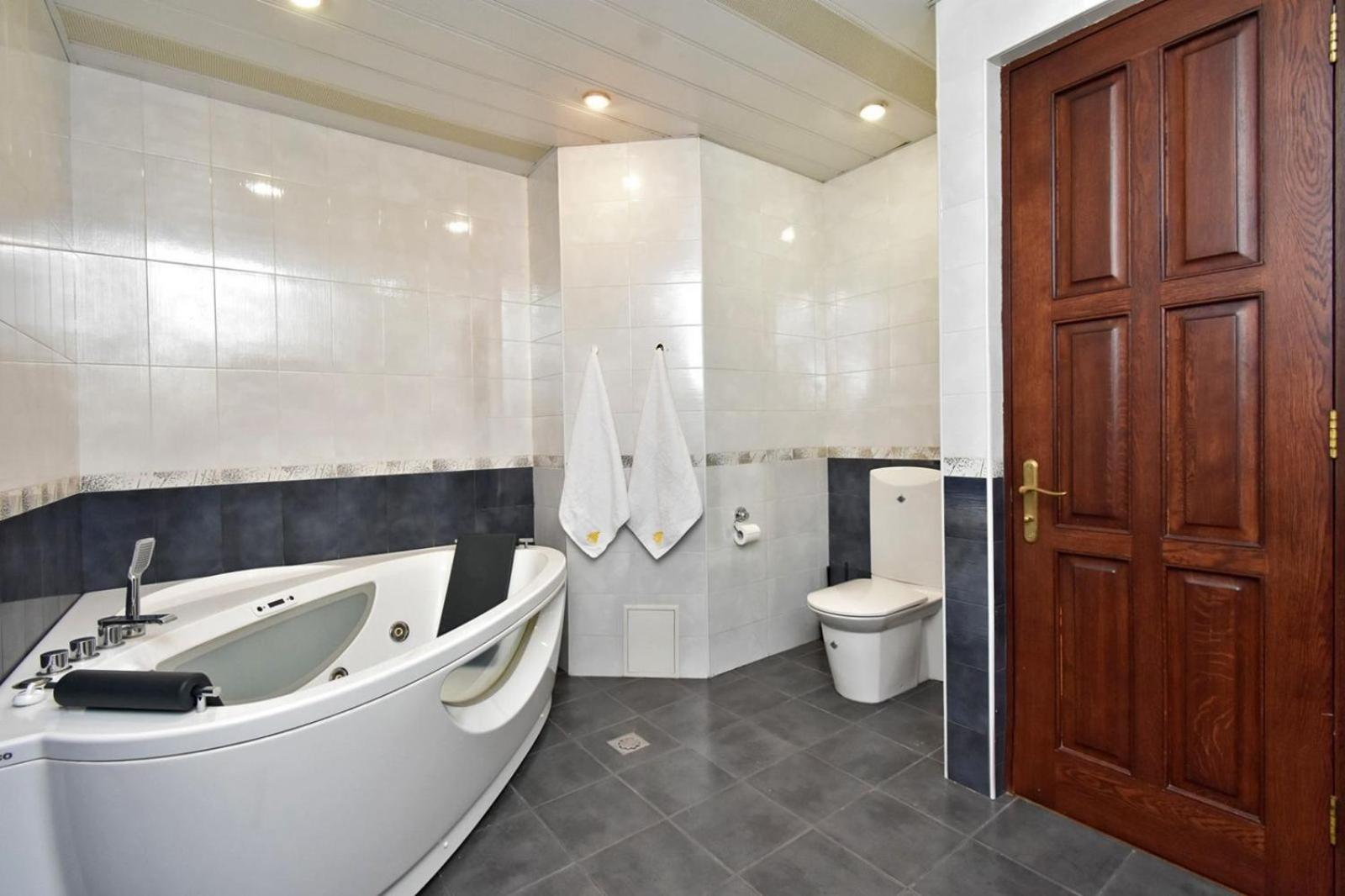 2 bedrooms Comfy and Spacious apartment HH335