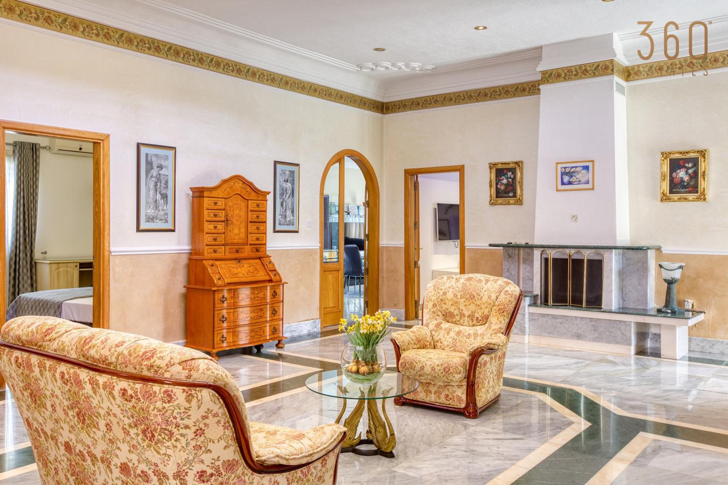 lounge