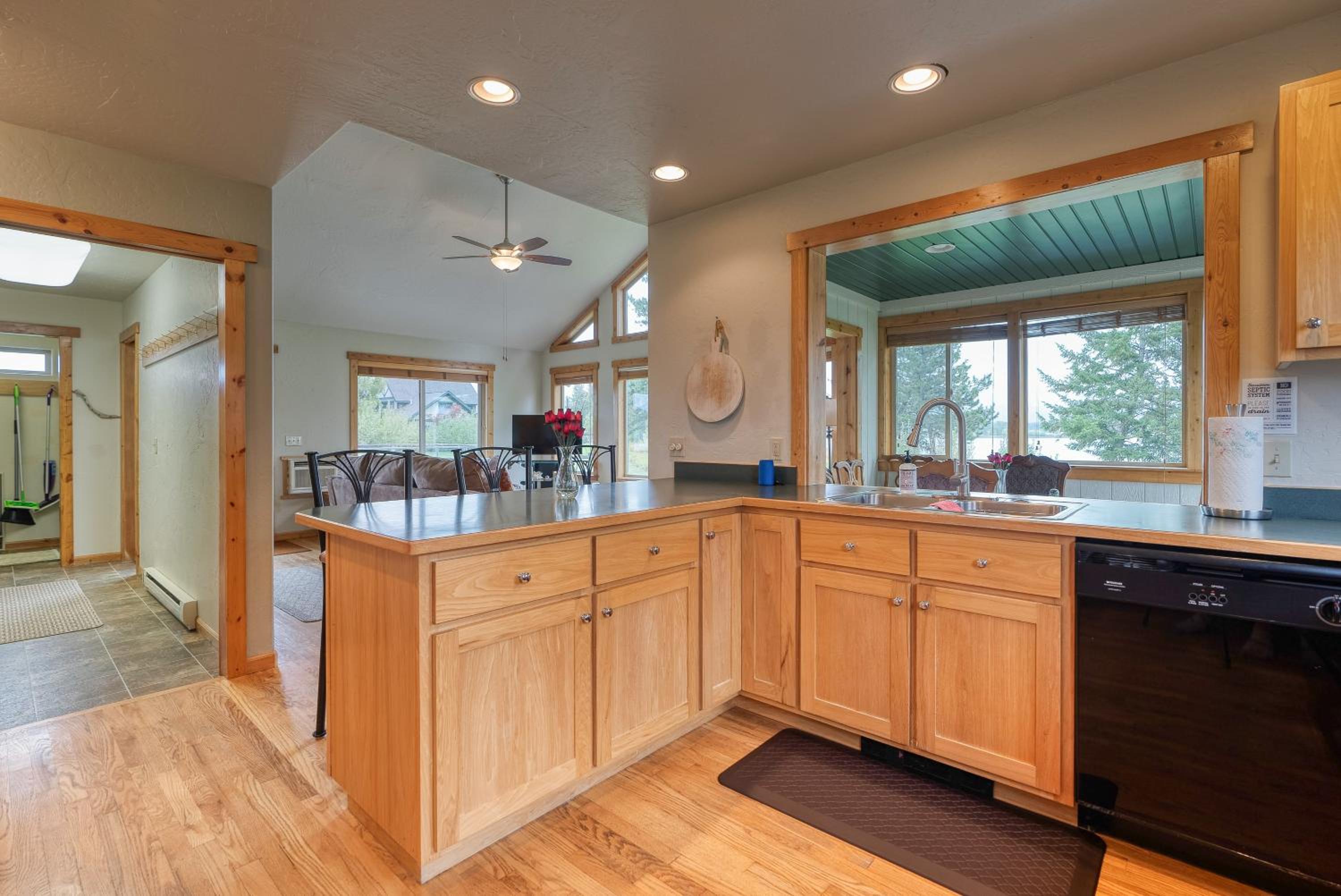 Fladhead river house