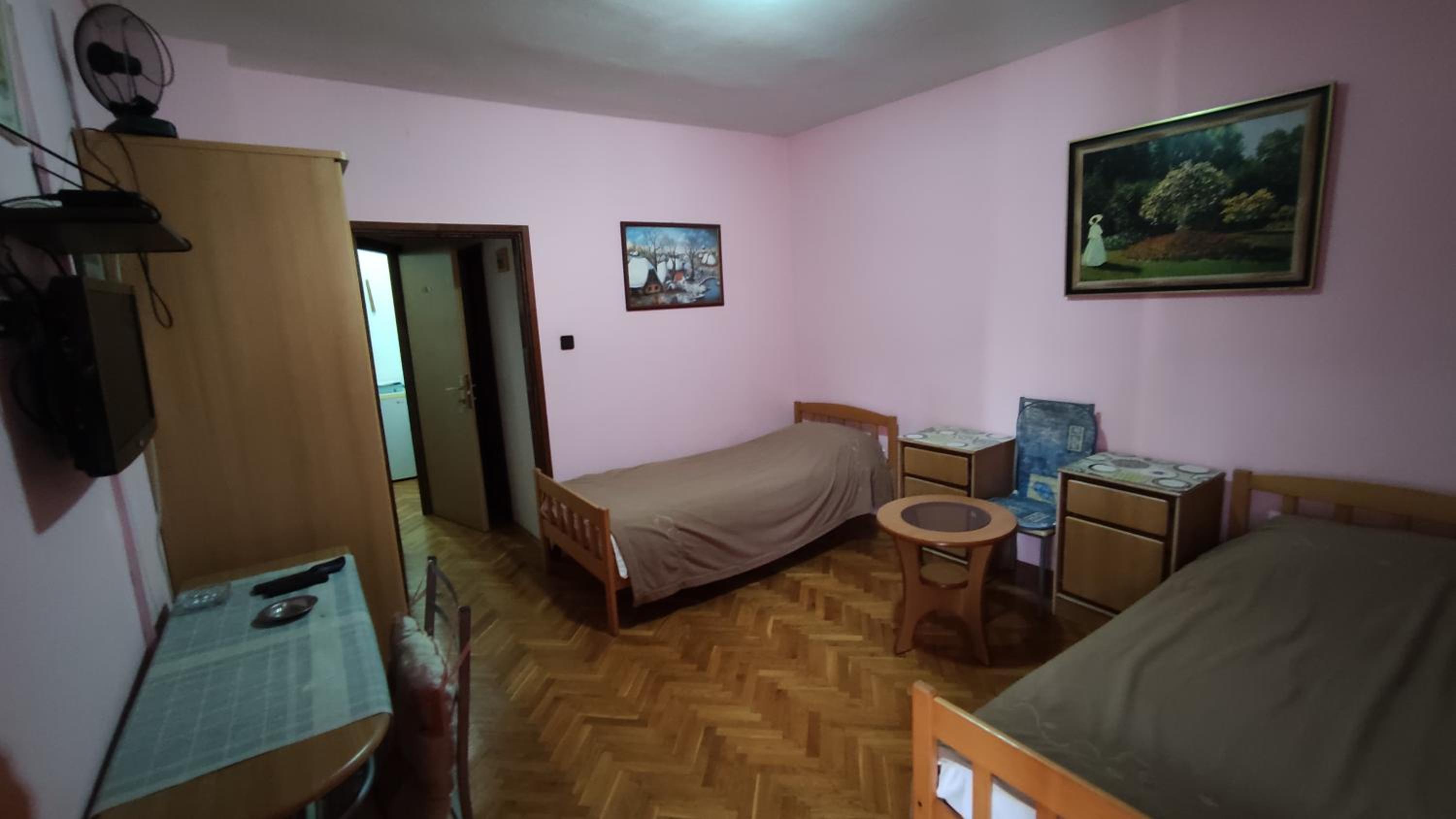 Mirna noć, soba s 2 odvojena kreveta view 5