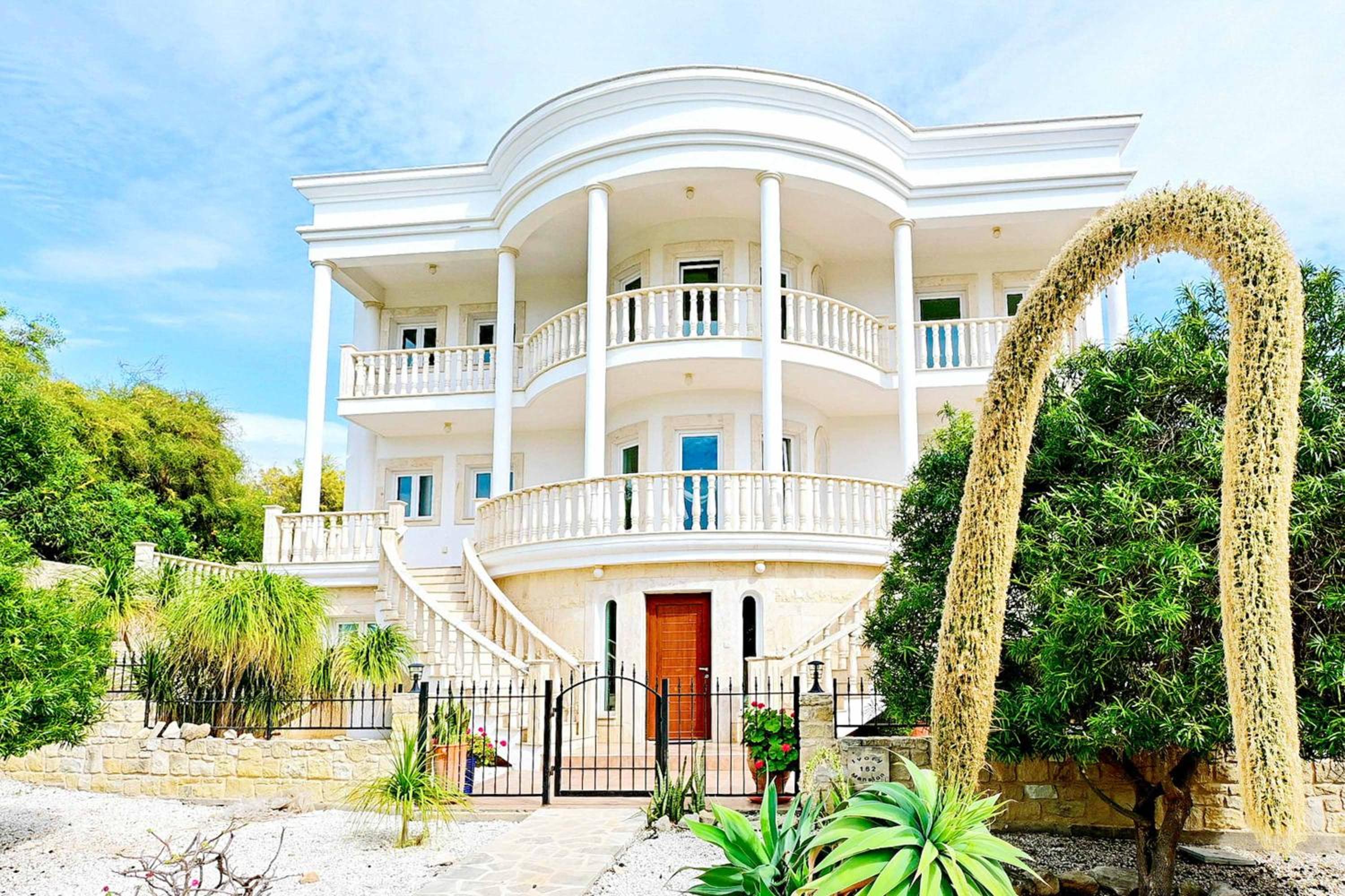 Mansion View