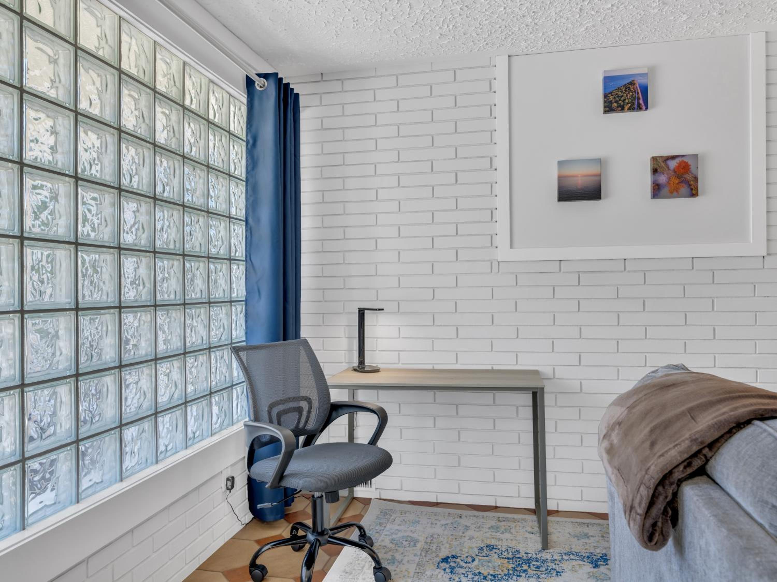 Parkside Flat #5 - Seacliff Beach Suites