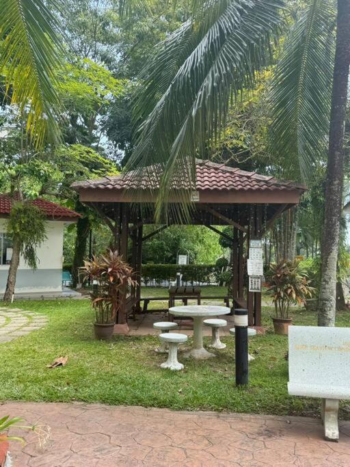 Sea View Penthouse Comfy Home at Batu Ferringhi photo 8