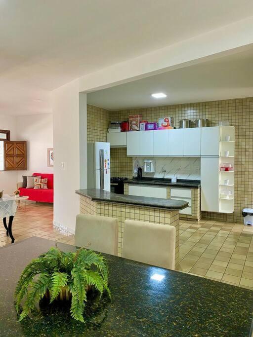 Excelente Casa de Veraneio Próx Orla Atalaia