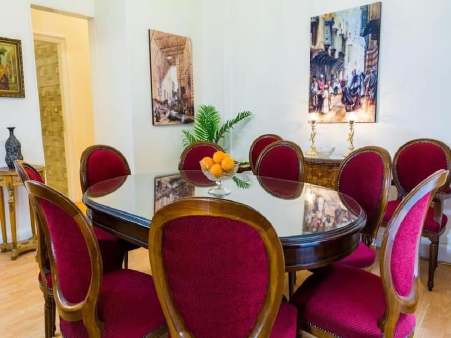 Chic 4BR Apt in Downtown - Mint 5