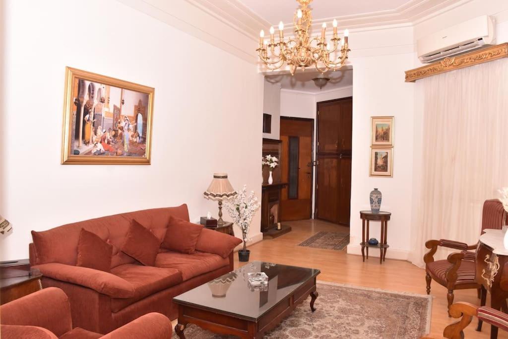Chic 4BR Apt in Downtown - Mint 5