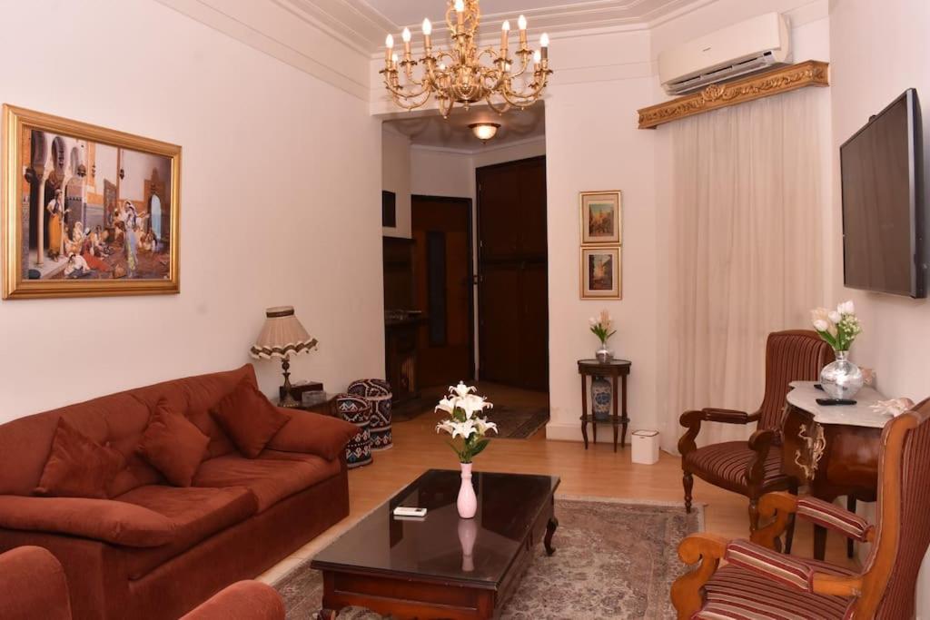 Chic 4BR Apt in Downtown - Mint 5