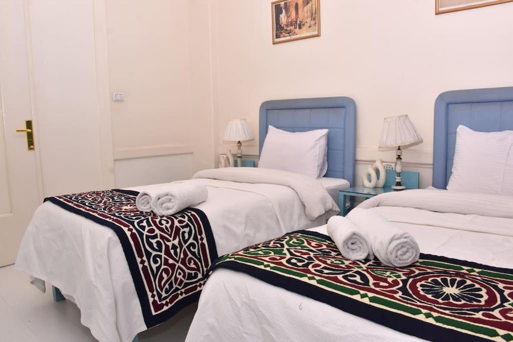 Chic 4BR Apt in Downtown - Mint 5