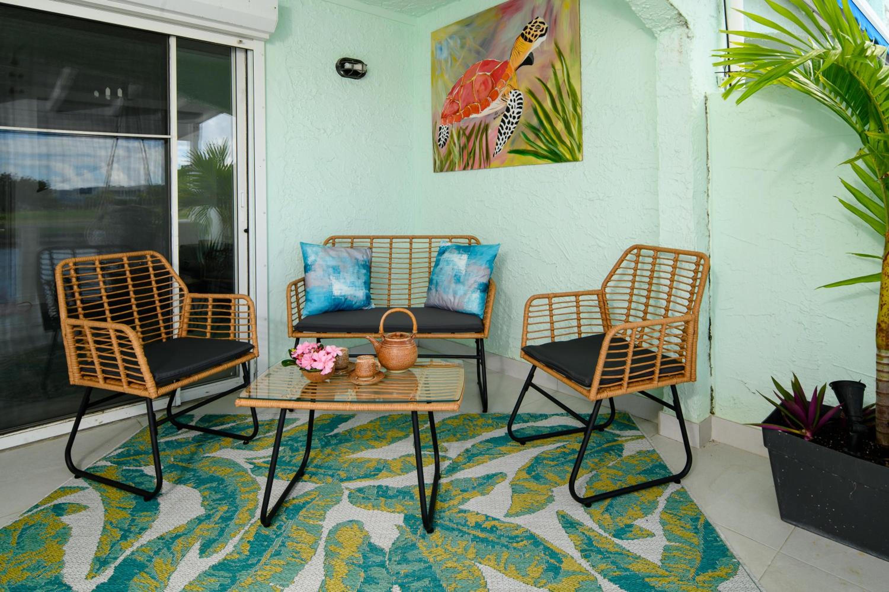 Wild Lotus Villa - Waterfront on Jolly Harbour