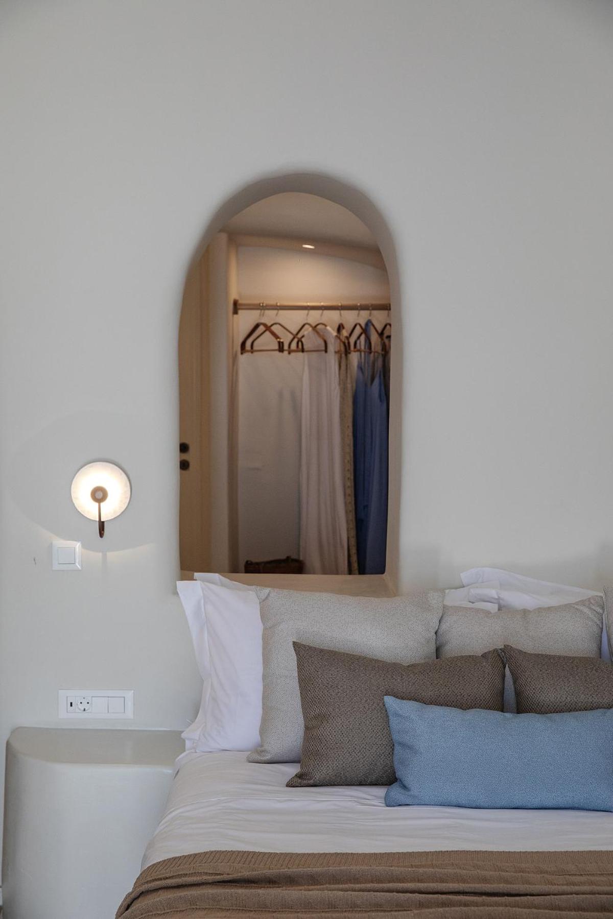 Blue Art Caves - Lunar Sea Suite photo 3