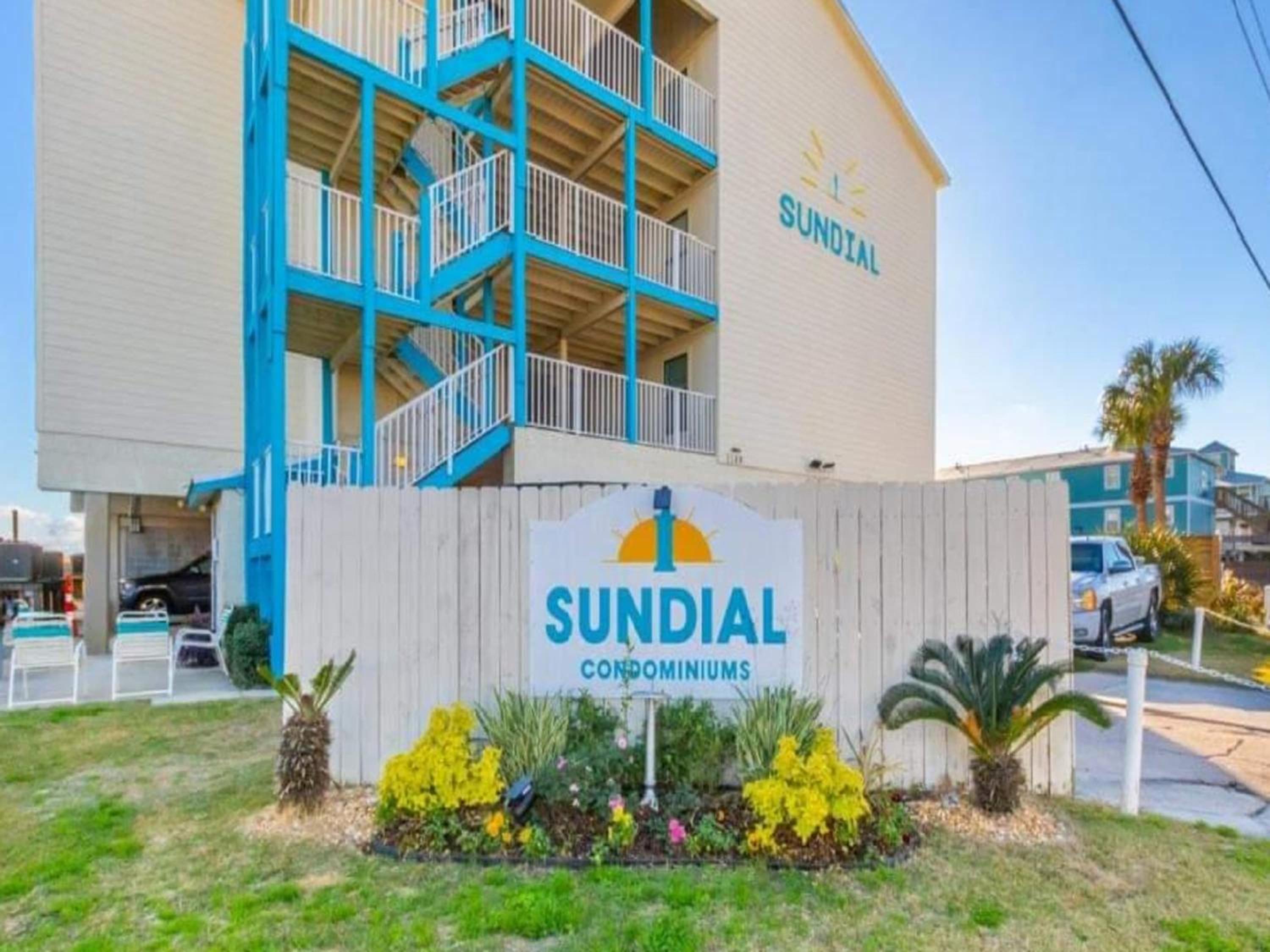 The Beach is Only Steps Away (F2) BEACHFRONT - Sleeps 8 view 3