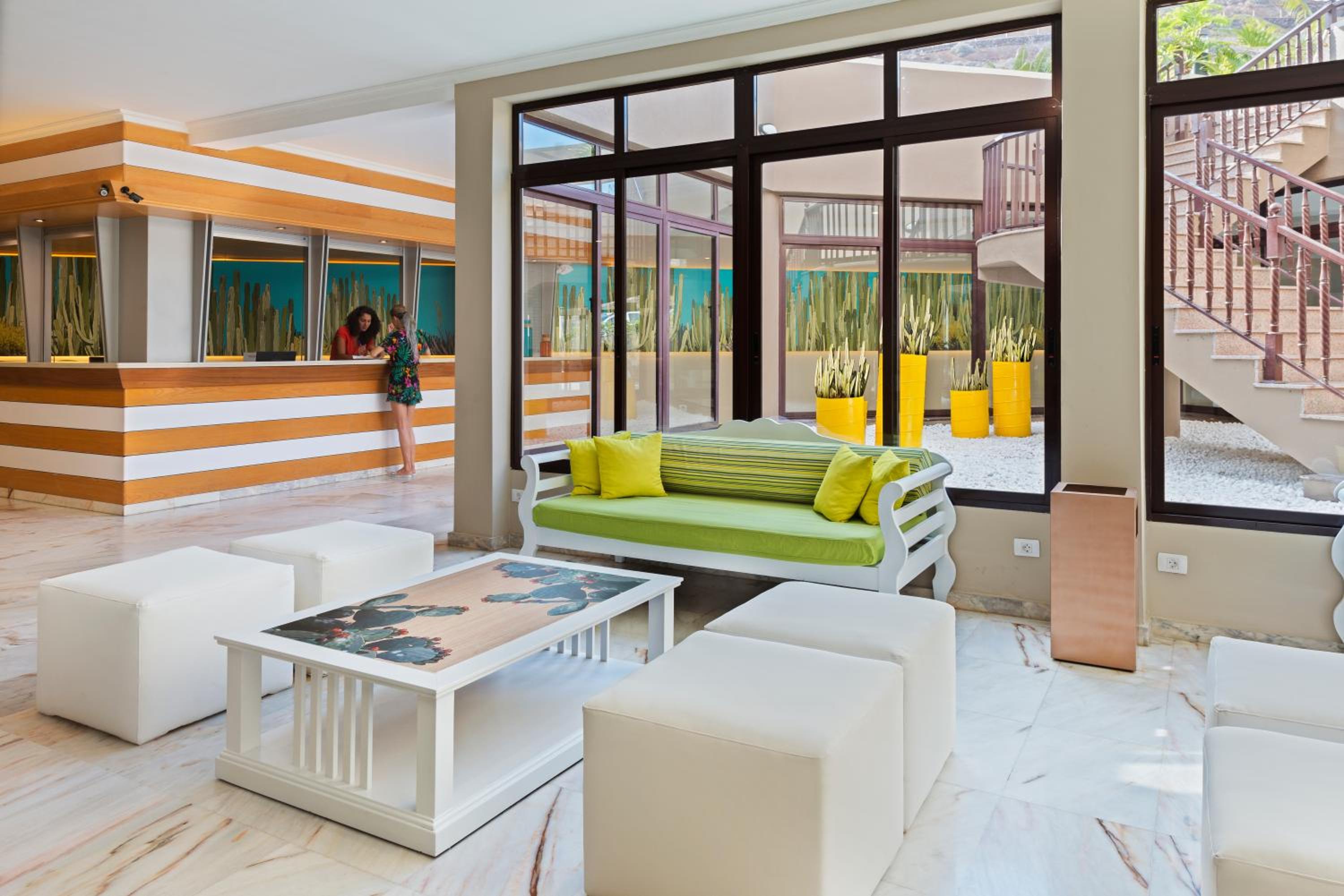 recepcion & lobby