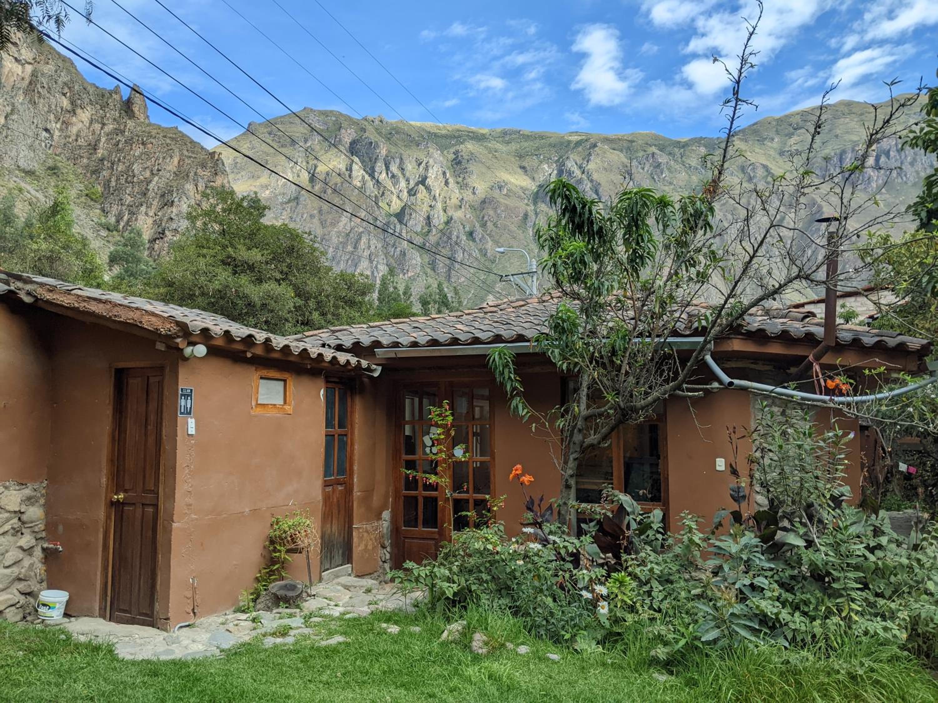 Full Moon Eco Lodge