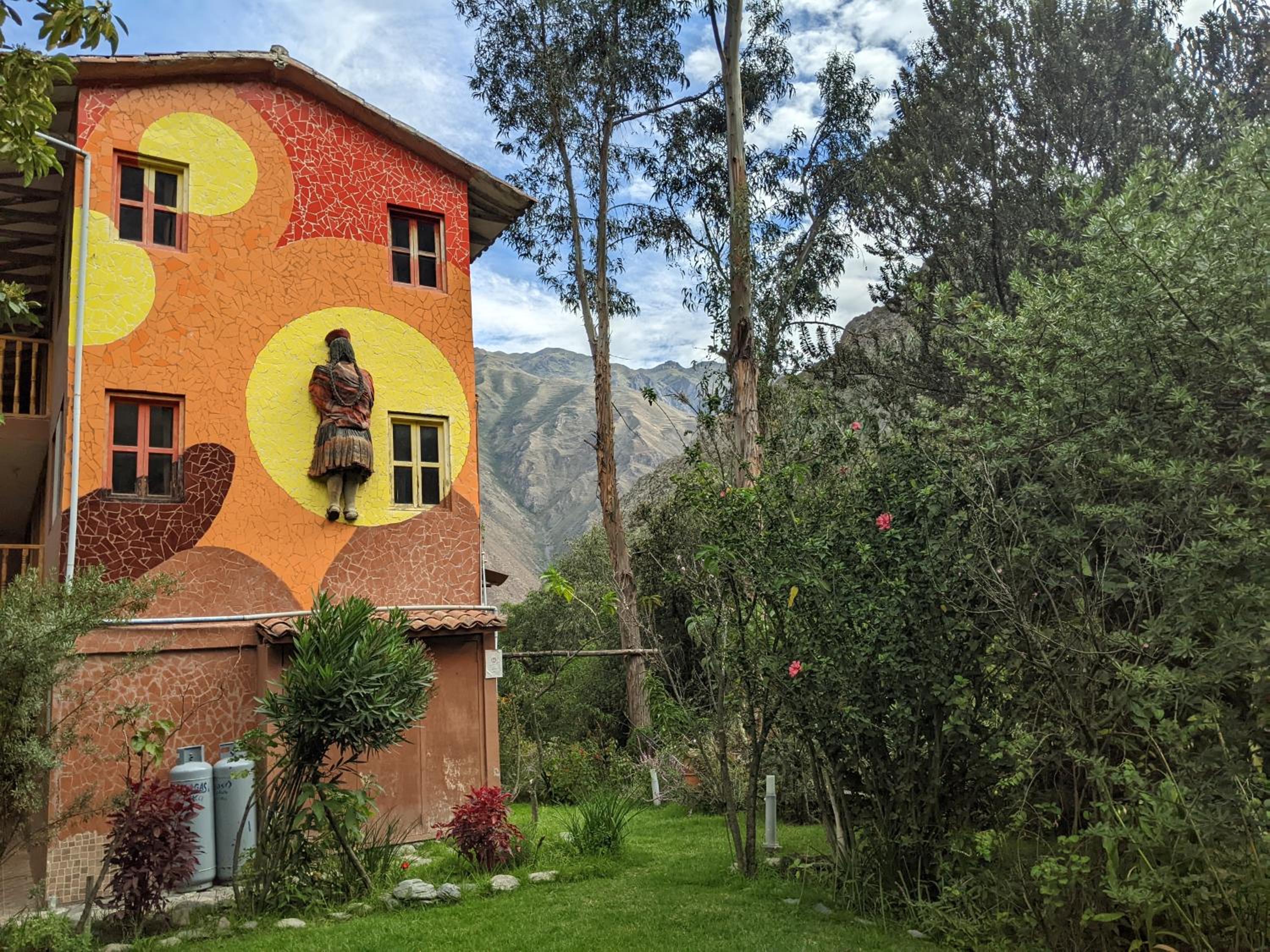 Full Moon Eco Lodge