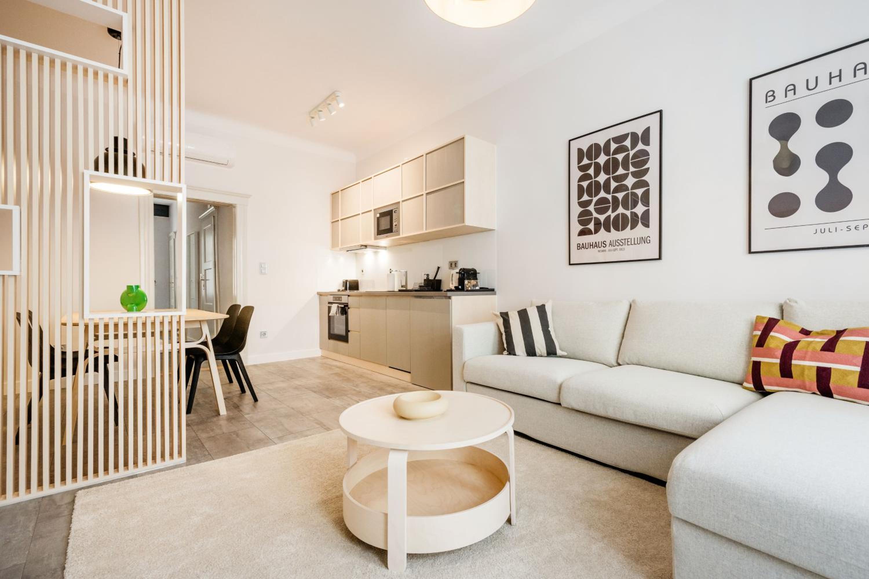 Elegant Suite with Minimalist Design view 3