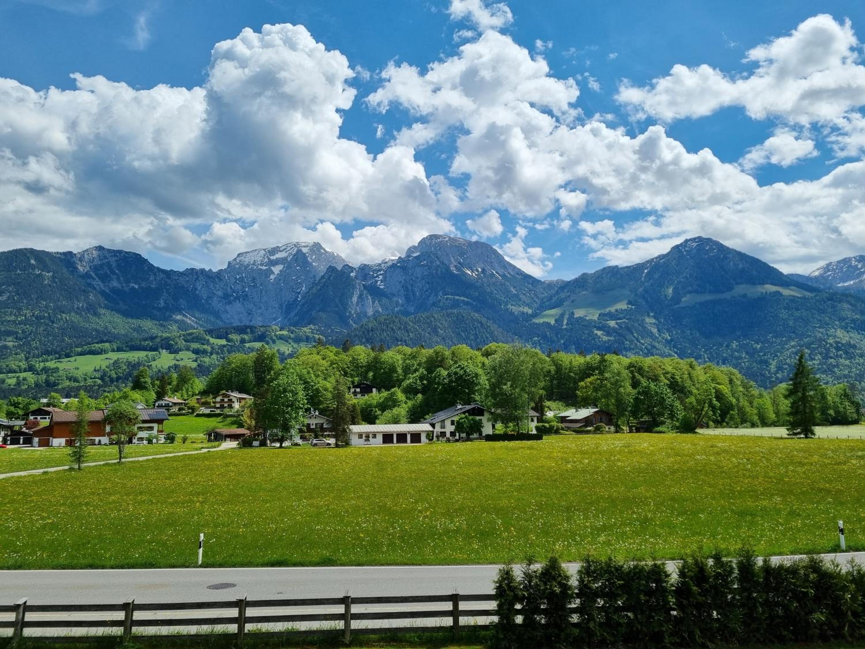 Exklusive FeWo Drachleck mit 3 Schlafzimmern & Panoramabergblick in bester Lage