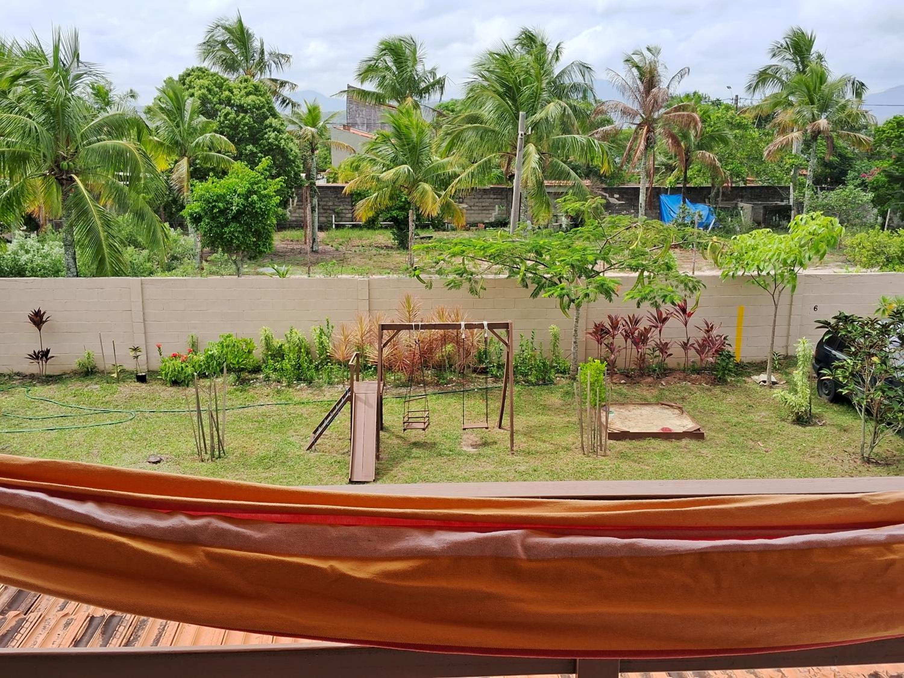 Casa em Condomínio tranquilo bem perto da praia!