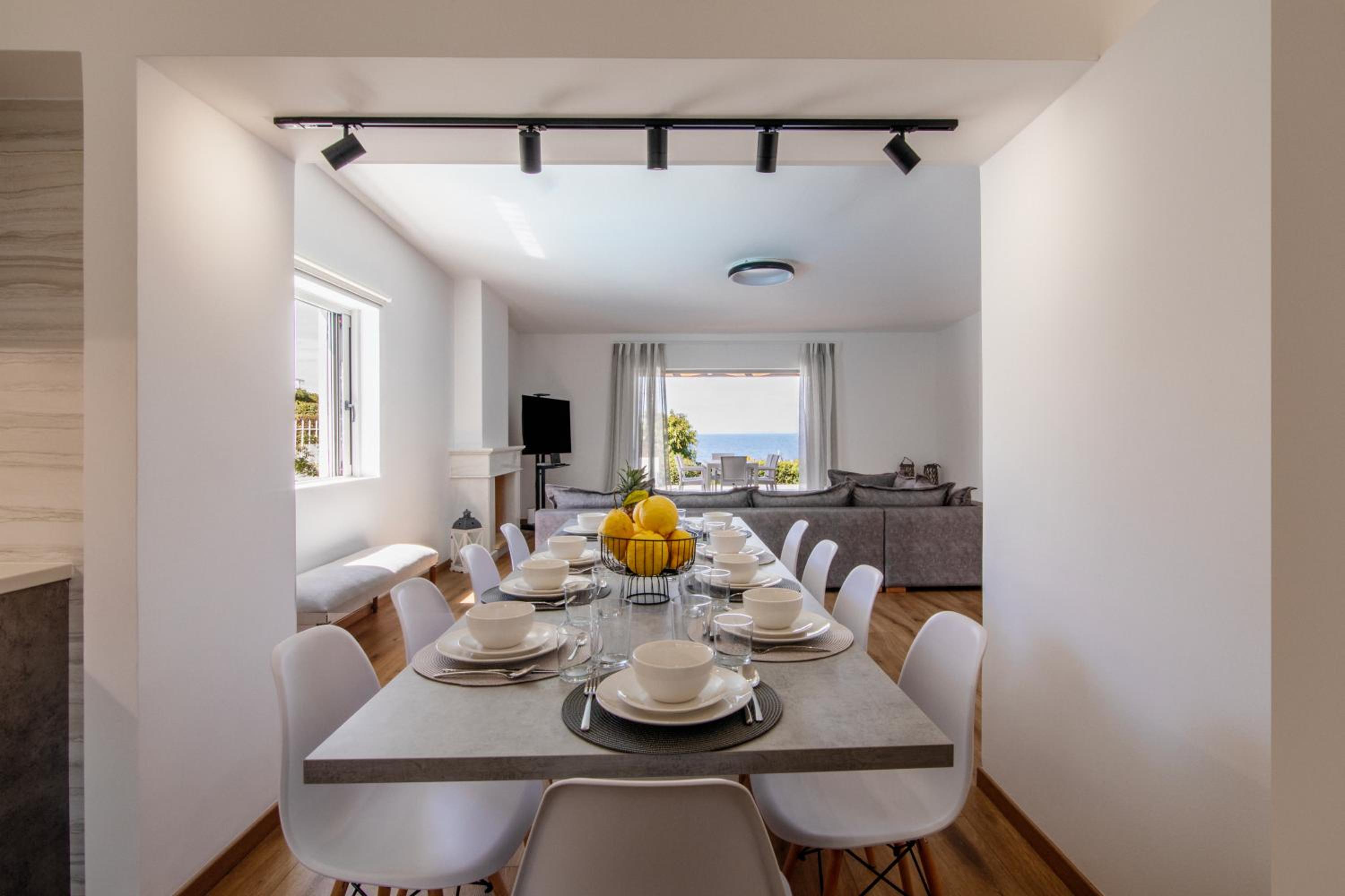 Astarte Sunset Villa
