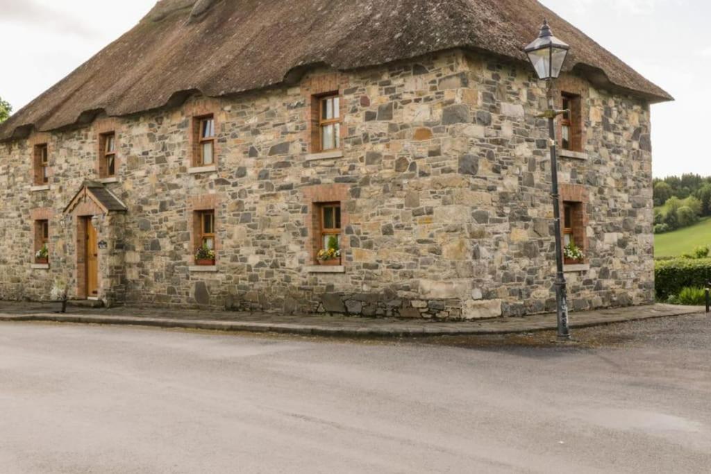 An Maide Bán, Cootehill view 3