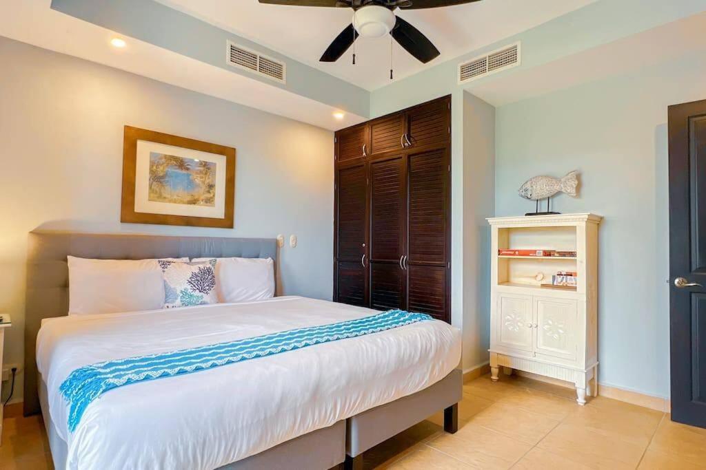 Stylish 3-BR Vacation Condo with Scenic Rooftop