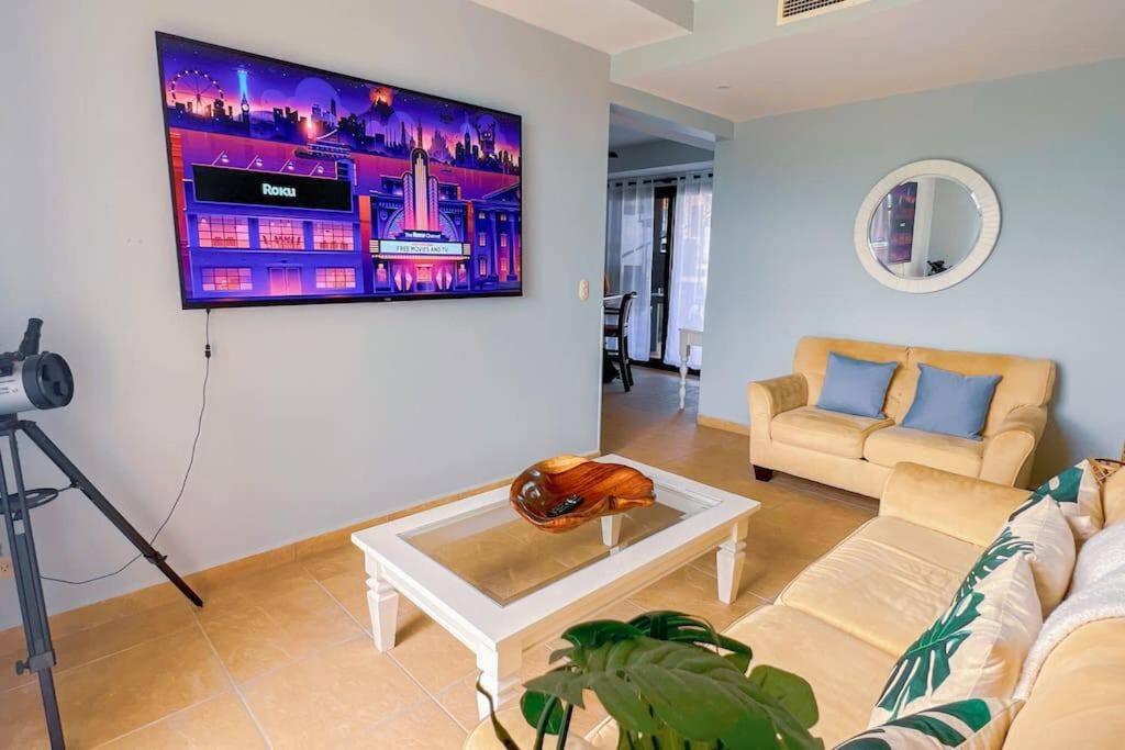 Stylish 3-BR Vacation Condo with Scenic Rooftop