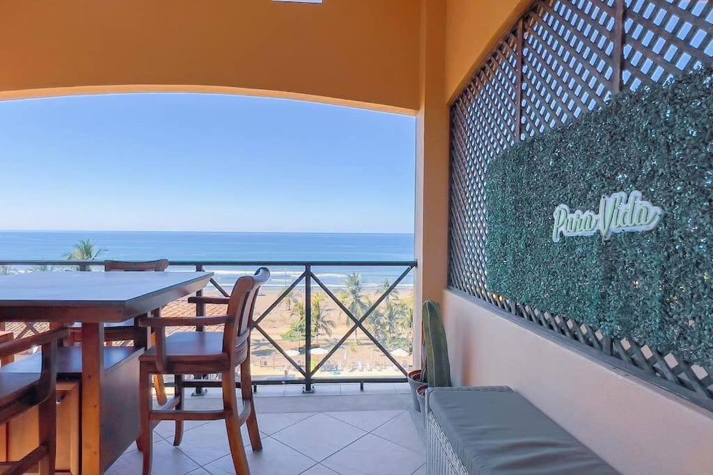 Stylish 3-BR Vacation Condo with Scenic Rooftop