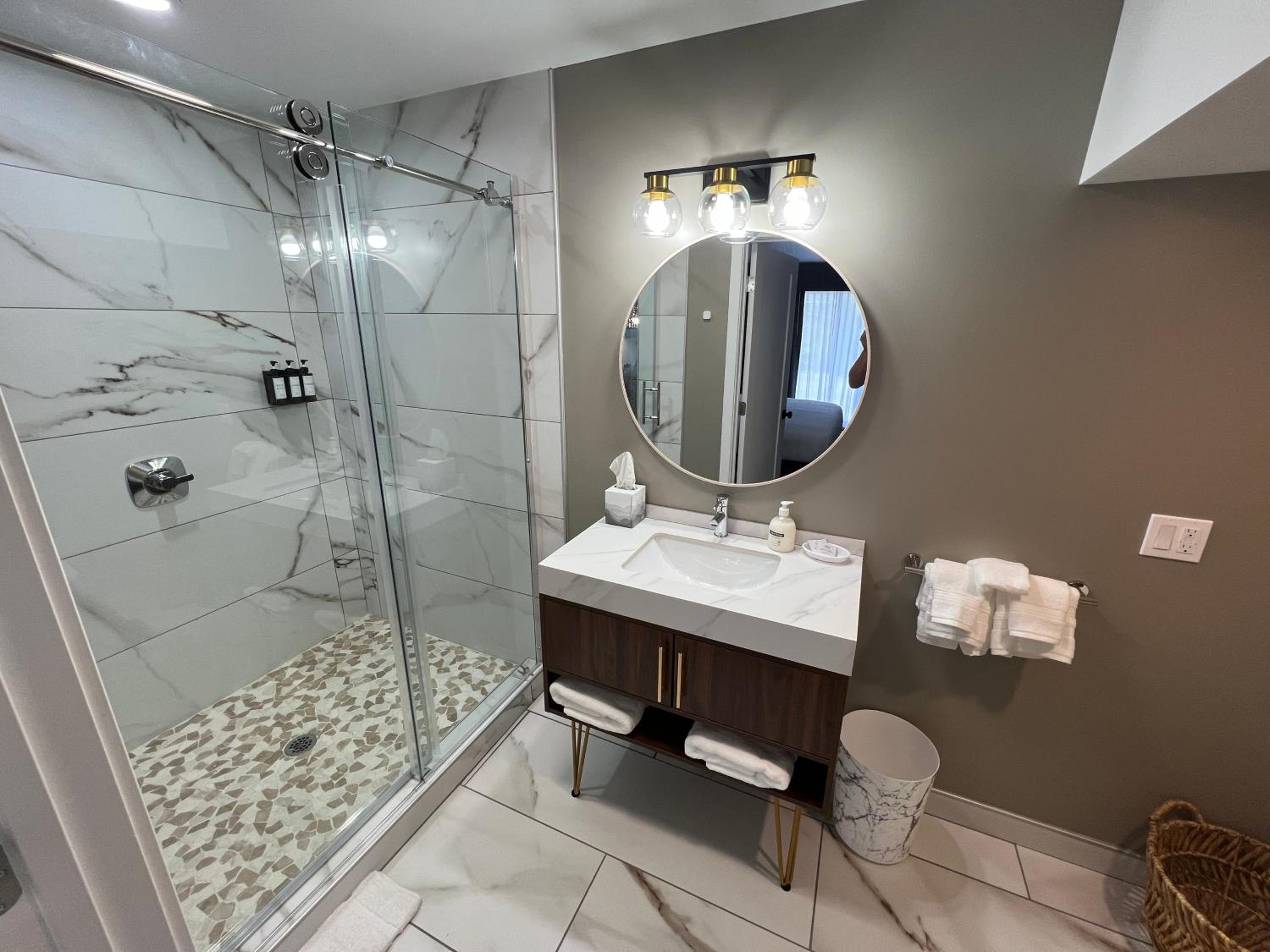 Lighthouse Suites