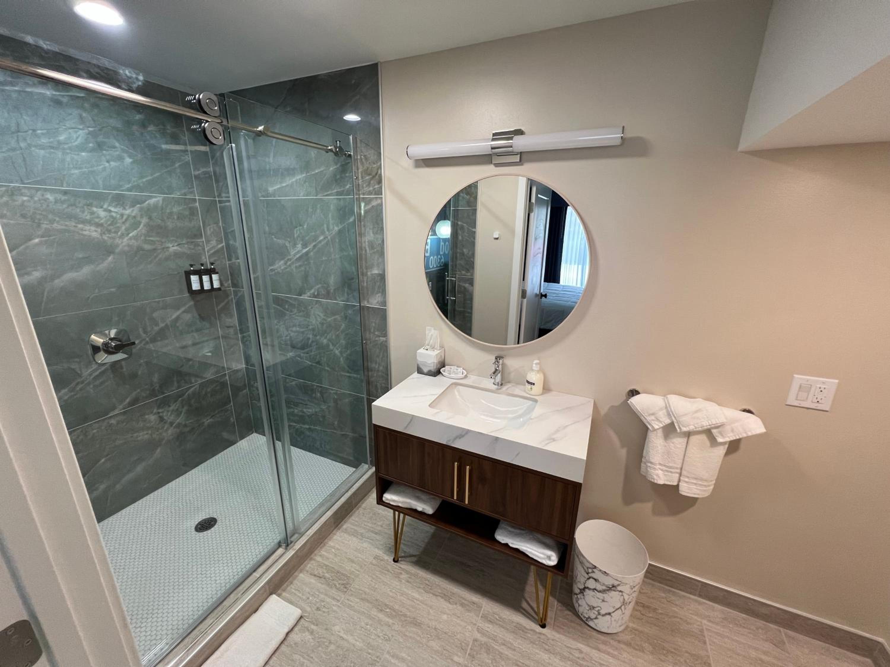 Lighthouse Suites