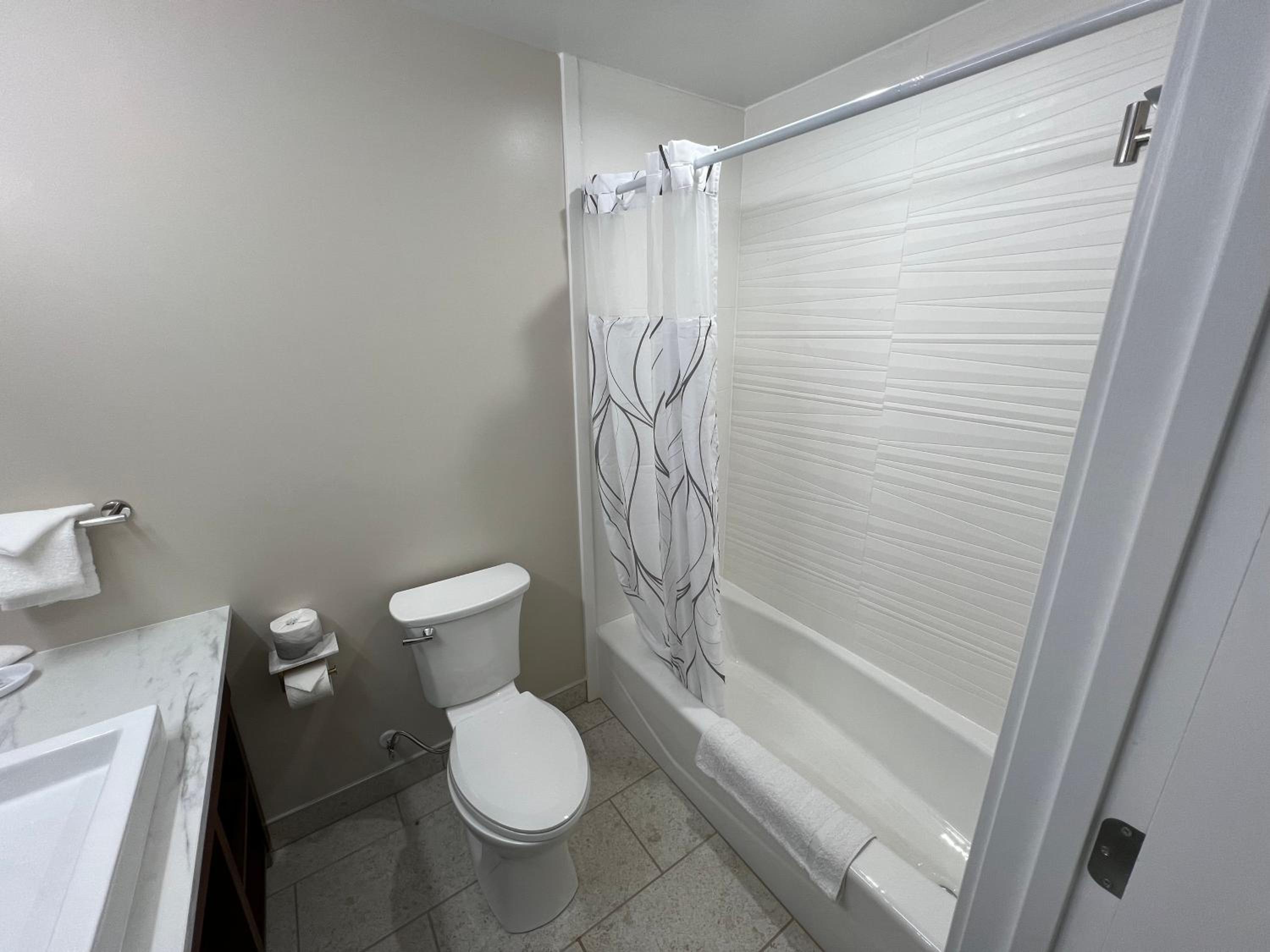 Lighthouse Suites