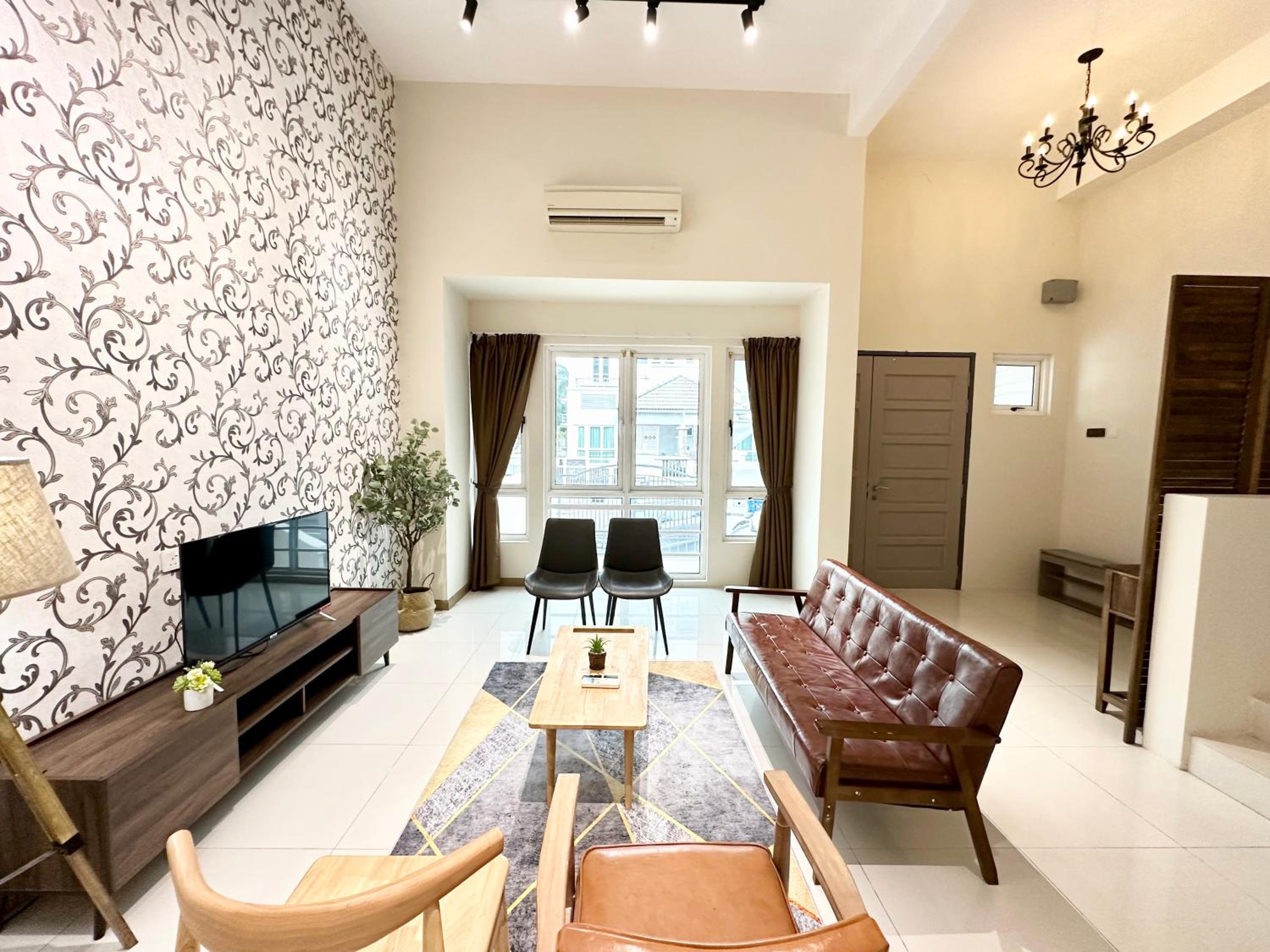 NAUTILUS HOME AT KARPAL SINGH For 14 PAX photo 1