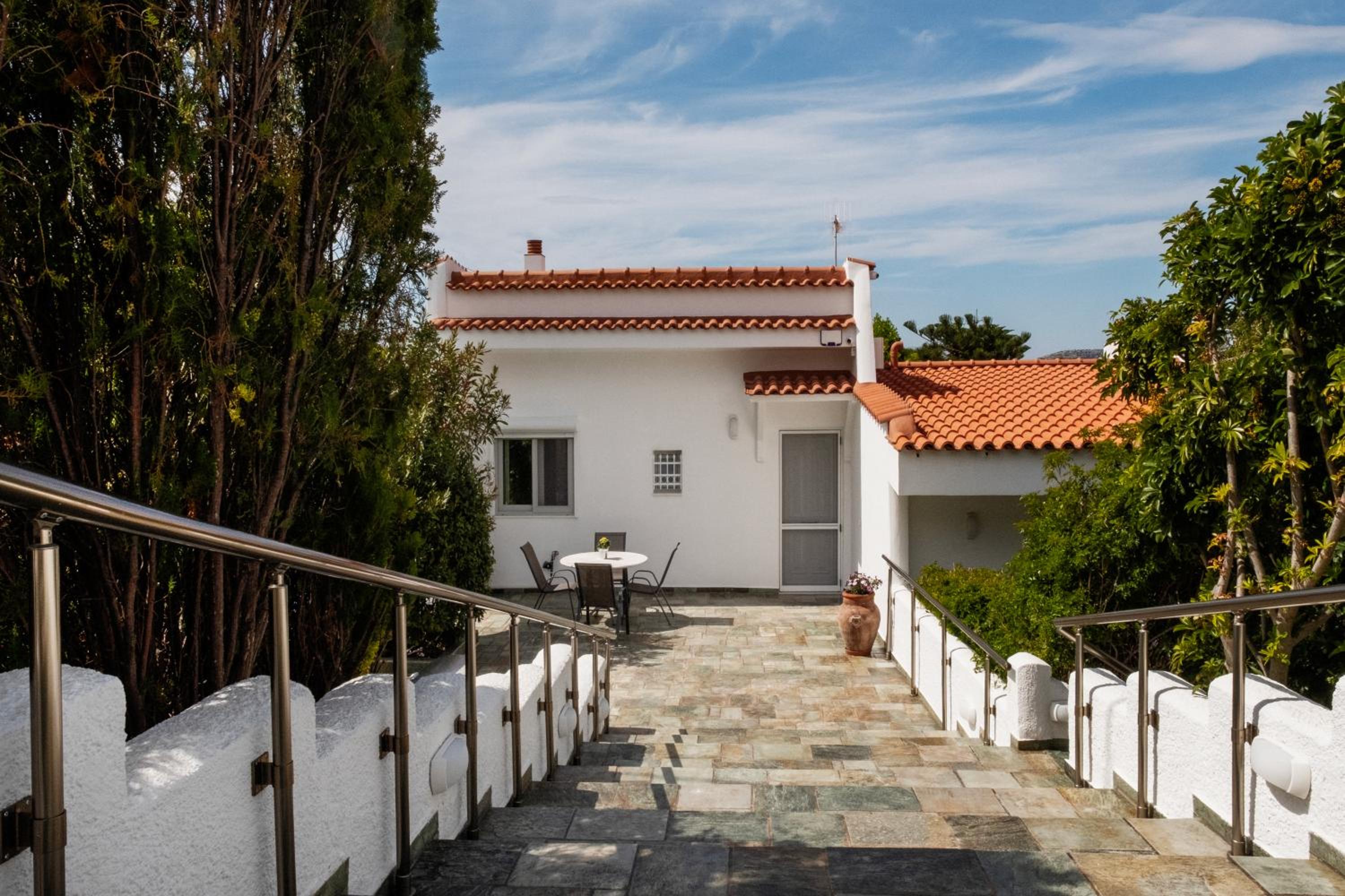 Astarte Sunset Villa