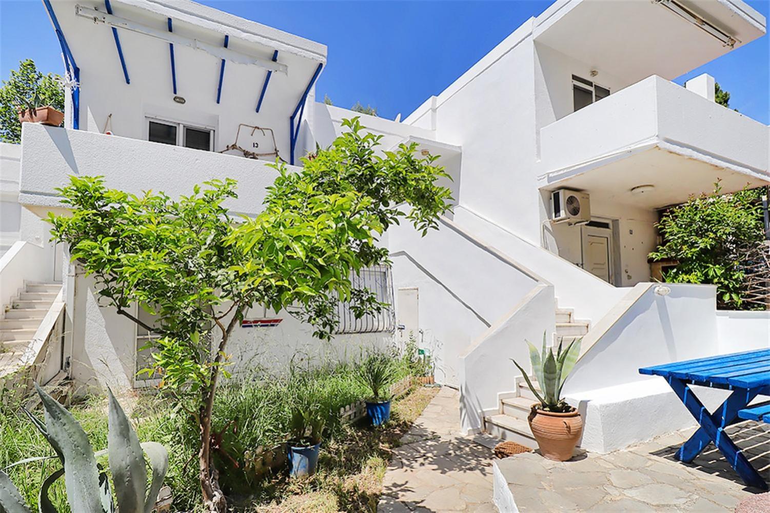 Feni Traditional House Loutra 2 bedrooms 6 guests view 2